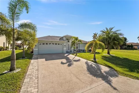 2214 SE 2nd St, Cape Coral, FL 33990