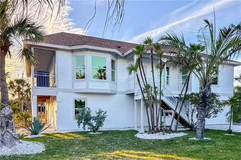 1129 Seagrape Ln, Sanibel, FL 33957