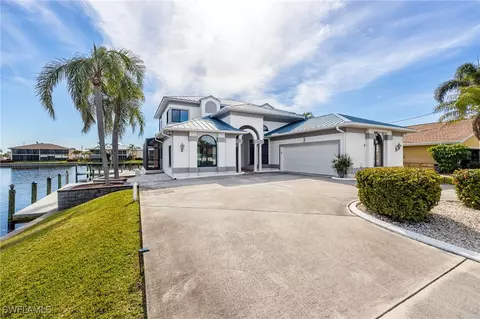 1840 SE 40th St, Cape Coral, FL 33904