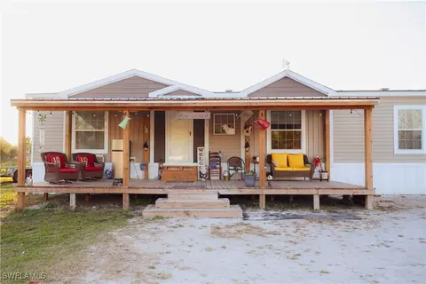 1036 Pony Pl, Moore Haven, FL 33471