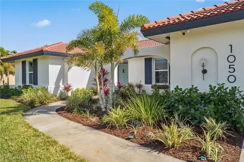 1050 Clarellen Dr, Fort Myers, FL 33919