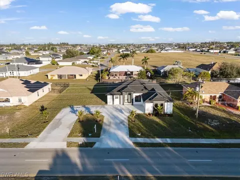 19 Chiquita Blvd N, Cape Coral, FL 33993