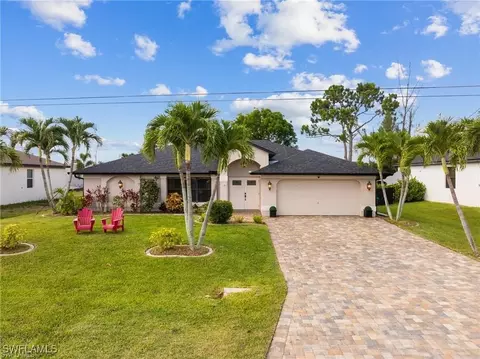 2716 Miracle Pkwy, Cape Coral, FL 33914