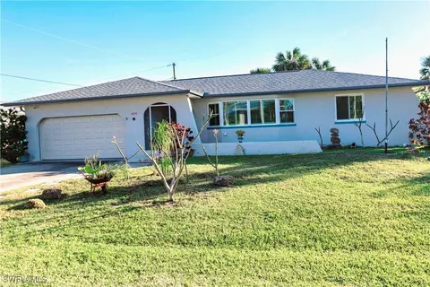 18719 Van Nuys Cir, Port Charlotte, FL 33948