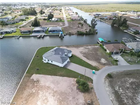 3105 NW 46th Ave, Cape Coral, FL 33993