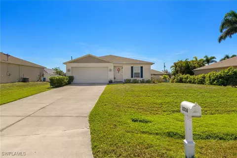 2216 NW 5th Ter, Cape Coral, FL 33993