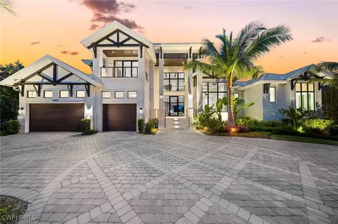 3401 Crayton Rd, Naples, FL 34103