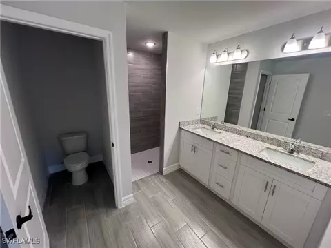 Bath - 3003 Olive Ave S, Lehigh Acres, FL 33976 photo 3 of 3