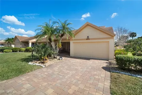 5672 Arvine Cir, Fort Myers, FL 33919