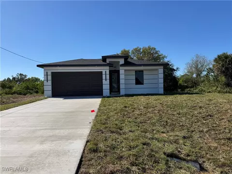 2907 9th St SW, Lehigh Acres, FL 33976