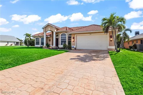 3726 SW 4th Ln, Cape Coral, FL 33991