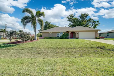 2613 SW 21st Pl, Cape Coral, FL 33914