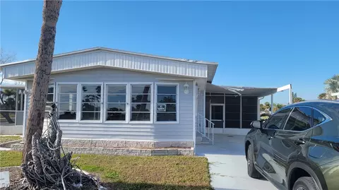 13620 Gannet Dr, Fort Myers, FL 33908