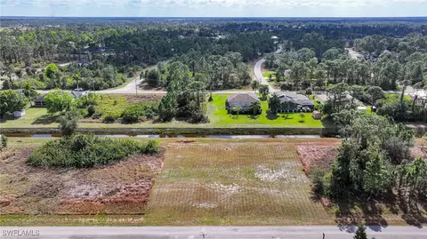 734 Mirror Lakes Dr, Lehigh Acres, FL 33974