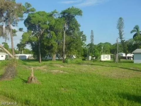 11219 Stringfellow Rd, Bokeelia, FL 33922 photo 2