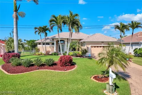 2205 SW 40th St, Cape Coral, FL 33914