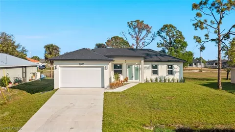 2013 NW 7th St, Cape Coral, FL 33993