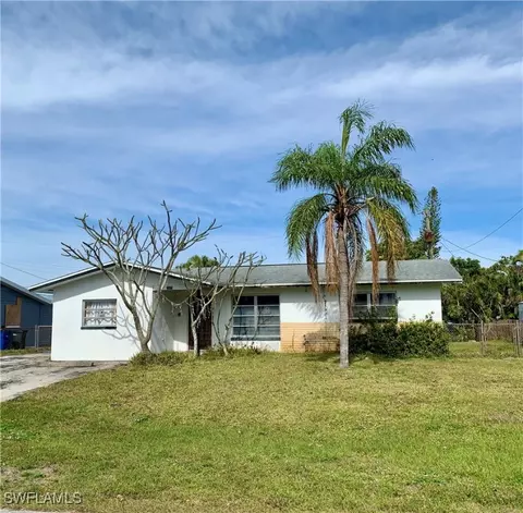 2209 Delta St, Fort Myers, FL 33907