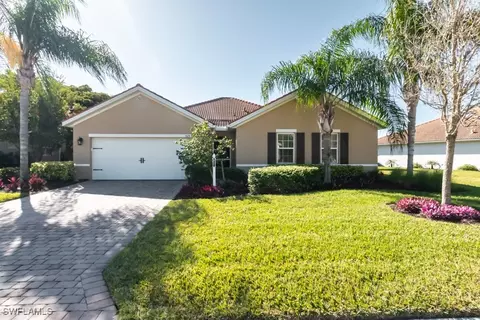 3074 Apple Blossom Dr, Alva, FL 33920