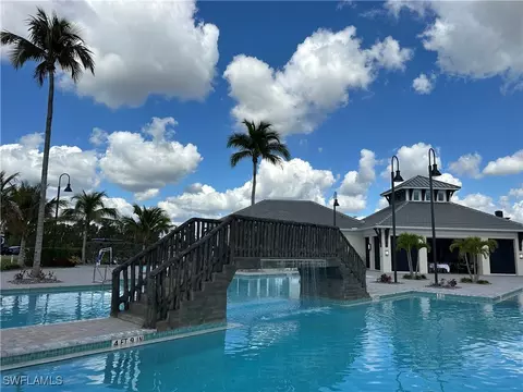 5566 Laguna Caribe Cir, Fort Myers, FL 33905