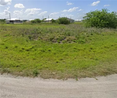 597 David Cir, Labelle, FL 33935
