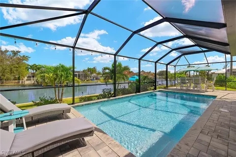 445 SE 13th Ave, Cape Coral, FL 33990