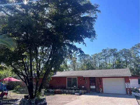 13 Moore Ave, Lehigh Acres, FL 33936