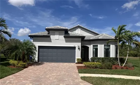 3007 Walnut Grove Ln, Alva, FL 33920