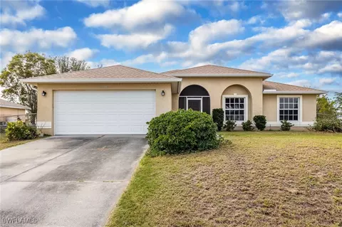 2904 NE 7th Ave, Cape Coral, FL 33909