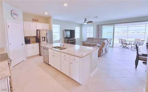 3995 E Hampton Cir, Alva, FL 33920 photo 6