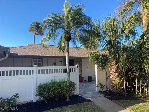 4291 Island Cir #5, Fort Myers, FL 33919