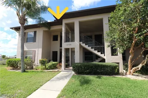 731 Foxlake Dr #5, North Fort Myers, FL 33917