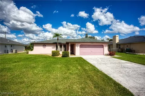 1805 SE 1st Ter, Cape Coral, FL 33990