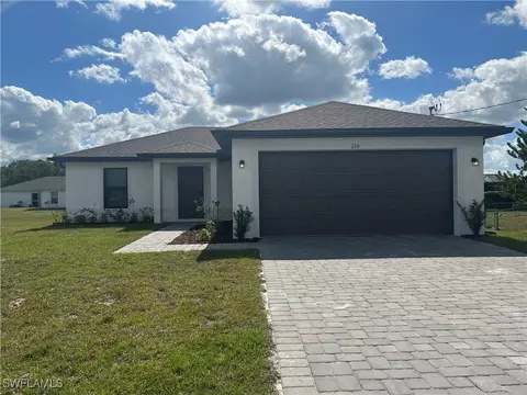 210 Des Cartes St, Fort Myers, FL 33913