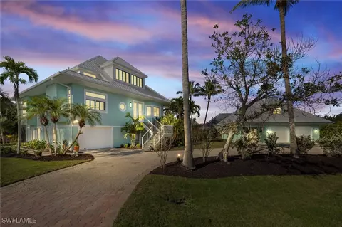 595 Birdsong Pl, Sanibel, FL 33957