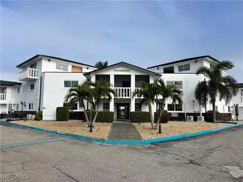 3704 Broadway #106, Fort Myers, FL 33901