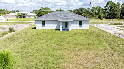 726 Manuel St E, Lehigh Acres, FL 33974 photo 22