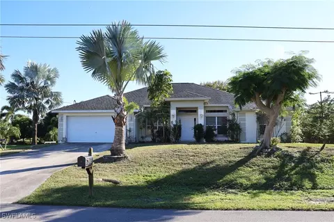 1418 Graham Cir, Lehigh Acres, FL 33936