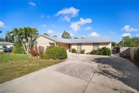 9017 King Rd W, Fort Myers, FL 33967