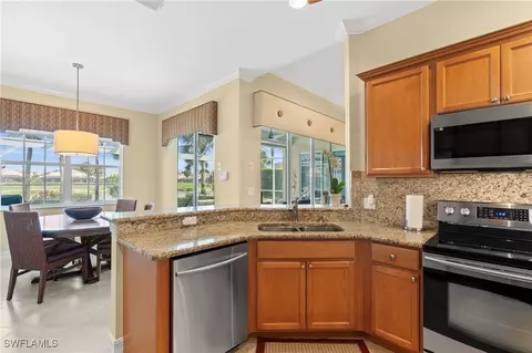 20019 Seadale Ct, Estero, FL 33928 photo 10