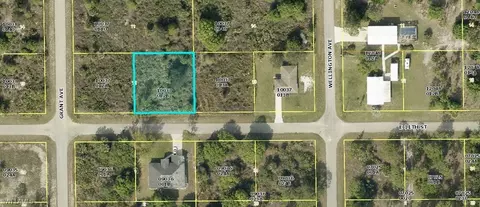 3403 E 11th St, Lehigh Acres, FL 33972