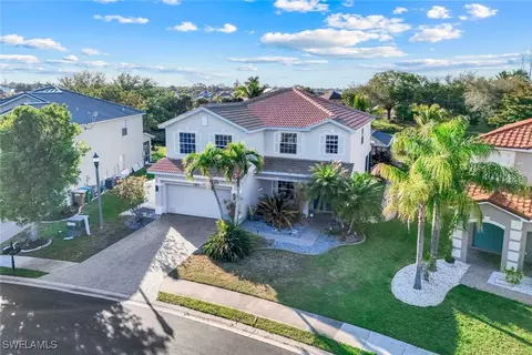 2105 Cape Heather Cir, Cape Coral, FL 33991