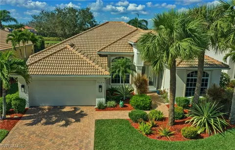 9126 Links Dr, Fort Myers, FL 33913