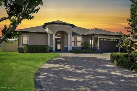 3132 SE 8th Ave, Cape Coral, FL 33904