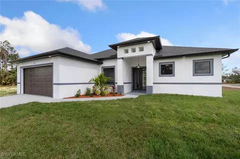 771 Chapman Ave S, Lehigh Acres, FL 33974