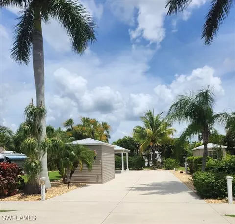 10207 Butterweed Trl, Fort Myers, FL 33905