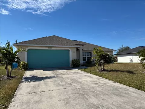 4332 SW Santa Barbara Pl, Cape Coral, FL 33914