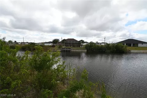 1102 NW 18th Ter, Cape Coral, FL 33993