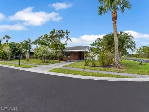 6516 Winkler Rd, Fort Myers, FL 33919