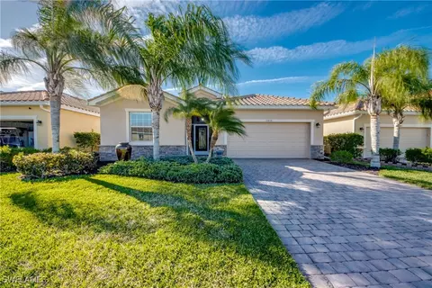 2436 Keystone Lake Dr, Cape Coral, FL 33909